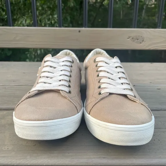Taos Starsky Tan Distressed Canvas Casual Lace Up Sneakers Shoes size 11