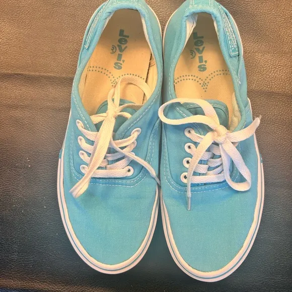 Teal Levi’s shoes‎