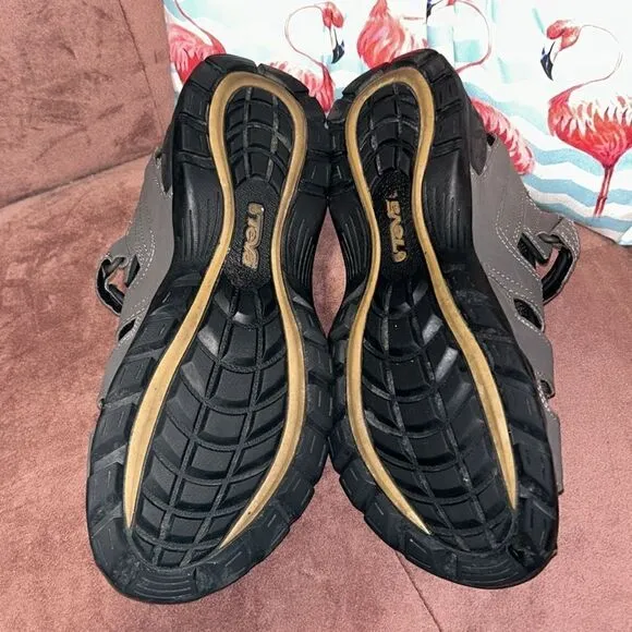 Teva outdoor adventure shoes size 12