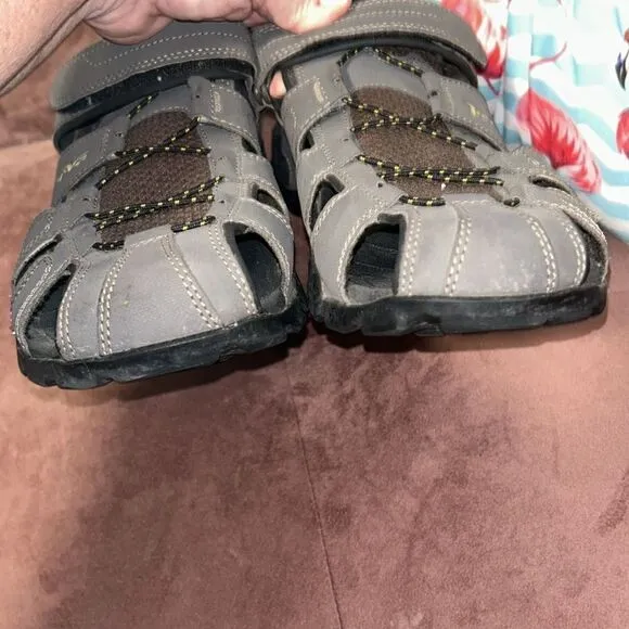 Teva outdoor adventure shoes size 12