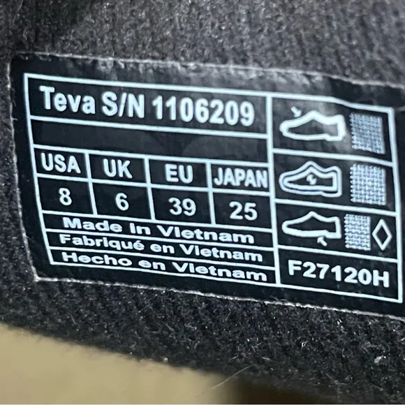 Teva ReEmber Mid Bootie Black Tan Quilted Women's 8 Slip-On Warm Water Repellent