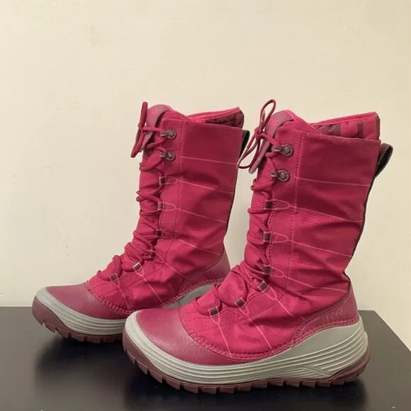 Teva Womens Jordanelle Winter Boots Women's US6 Pink waterproof removable liner