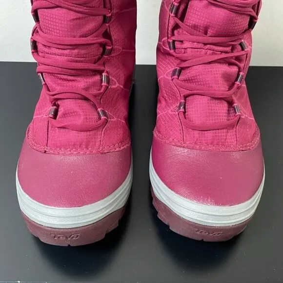 Teva Womens Jordanelle Winter Boots Women's US6 Pink waterproof removable liner