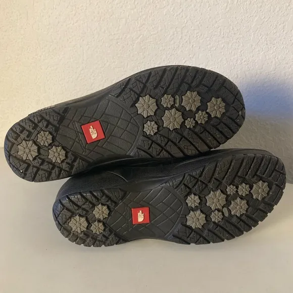 The North Face Black Thermoball Utility Mid Winter Waterproof Boots