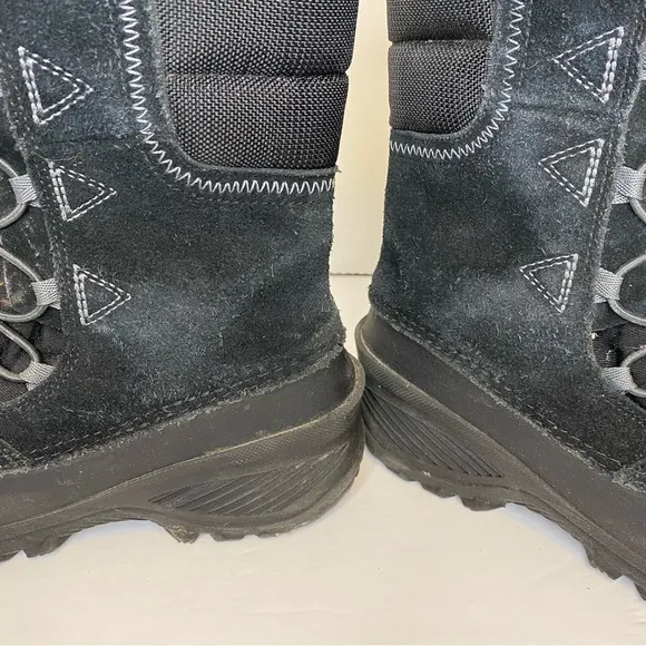The North Face Boots Heat Seeker Waterproof Lined Black &amp; White Youth Size 5