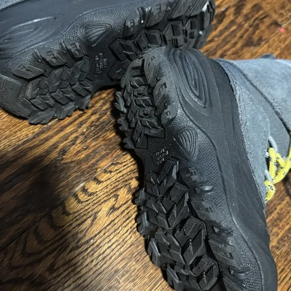 The North Face Gray and Yellow Winter Boots- ThermaFelt Insulated