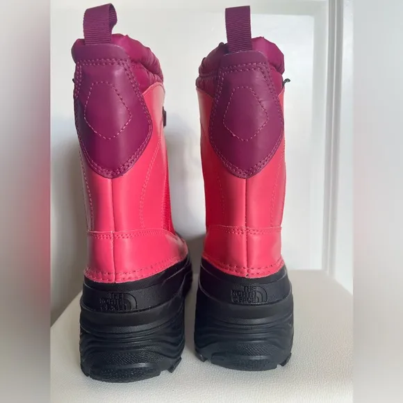 The North Face Pink Alpenglow IV Girls Waterproof Boots size 7