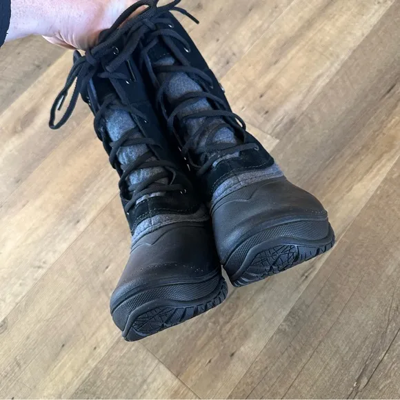 The North Face Shellista II Roll Down Winter Boots