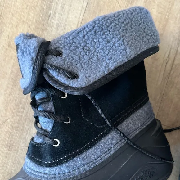 The North Face Shellista II Roll Down Winter Boots