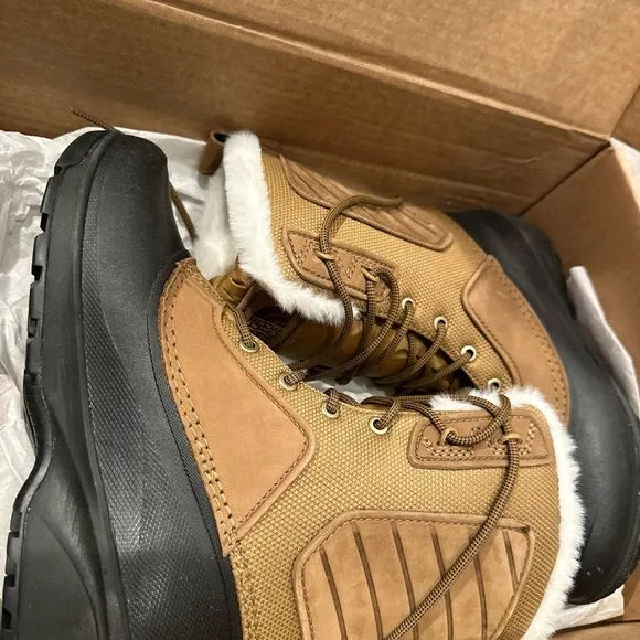 The North Face Shellista IV Mid Waterproof Insulated Snow Winter boots 7.5