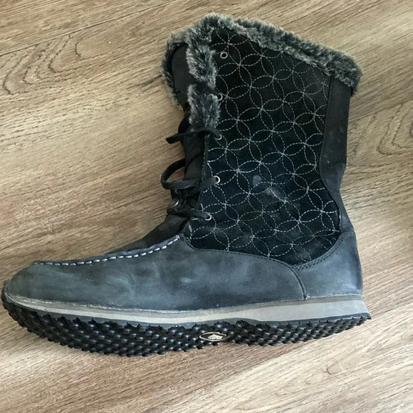 The North Face Women's Insulated Boots Sz 11