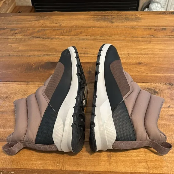 The North Face women’s winter boots, waterproof, size 11
