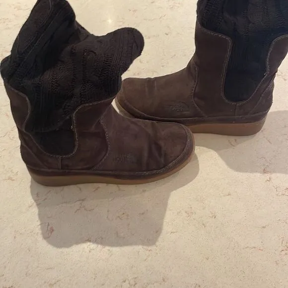 The North Face fold down waterproof boots SZ 6