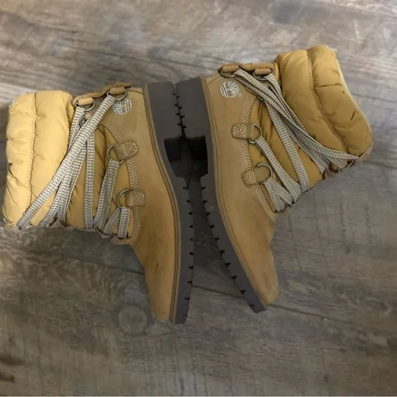 Timberland 650 Leather Fleece Boots Women’s Size 6
