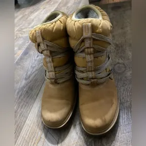 Timberland 650 Leather Fleece Boots Women’s Size 6