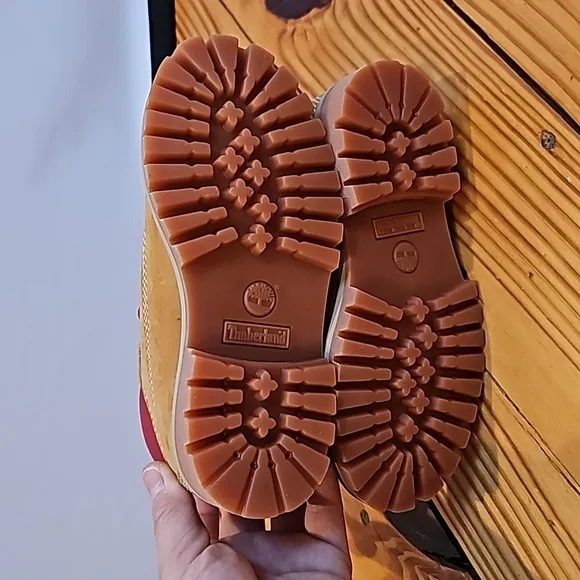 Timberland 6in Waterproof Boot, Kids Size 10, Wheat/Tan &amp; Red