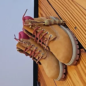 Timberland 6in Waterproof Boot, Kids Size 10, Wheat/Tan &amp; Red