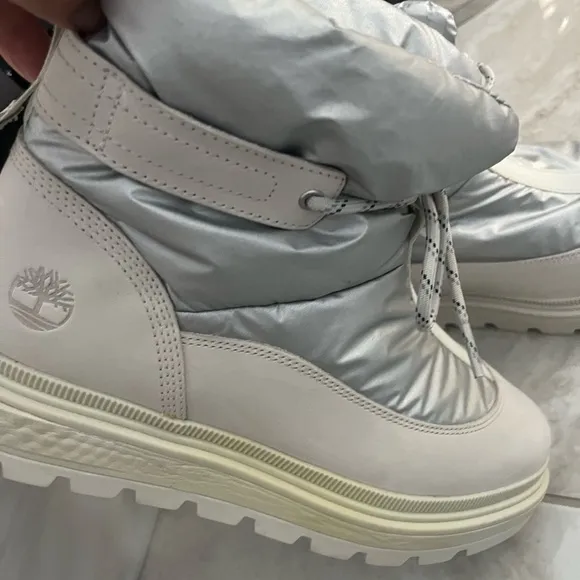 Timberland a7519 heritage women’s waterproof insulated boots silver / gray new