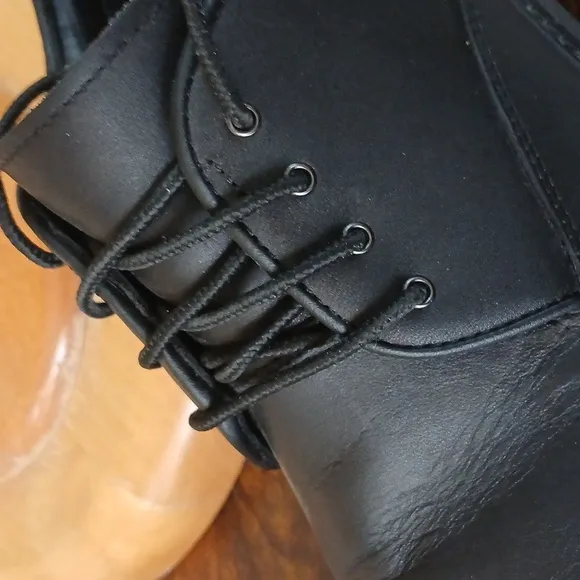 Timberland black Chukka mens boots size 10 lace up waterproof