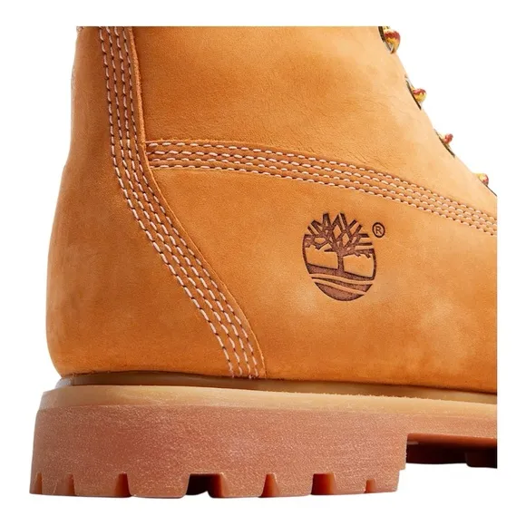 Timberland Boots pair with shorts or a skirt for a great spring summer look.