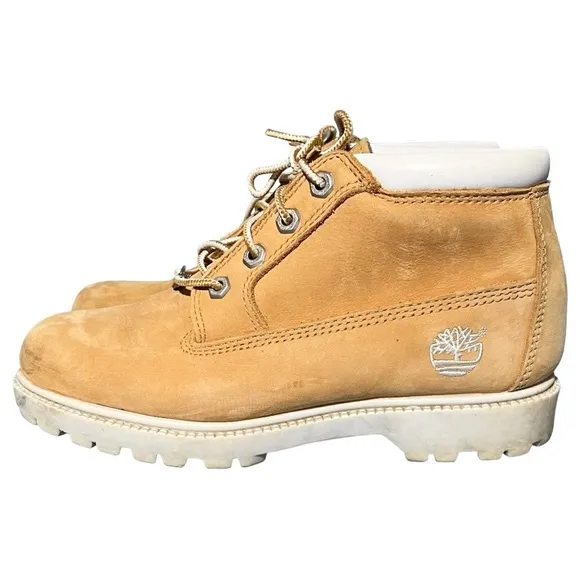 Timberland Boots Women’s Size 7.5 Wheat White Nellie Double Waterproof Ankle