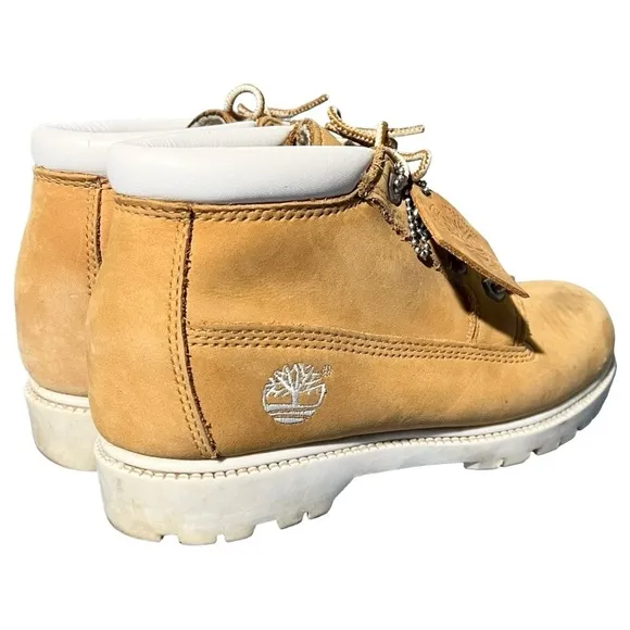Timberland Boots Women’s Size 7.5 Wheat White Nellie Double Waterproof Ankle