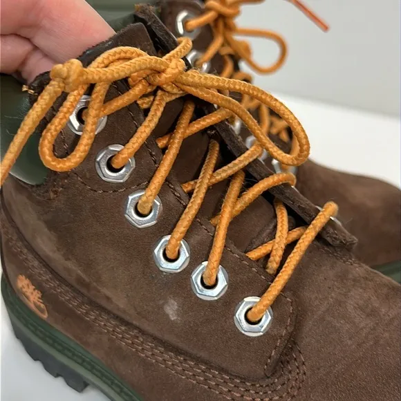 Timberland Kids Primaloft 200 Gram Suede Lace-Up Boots Size 9