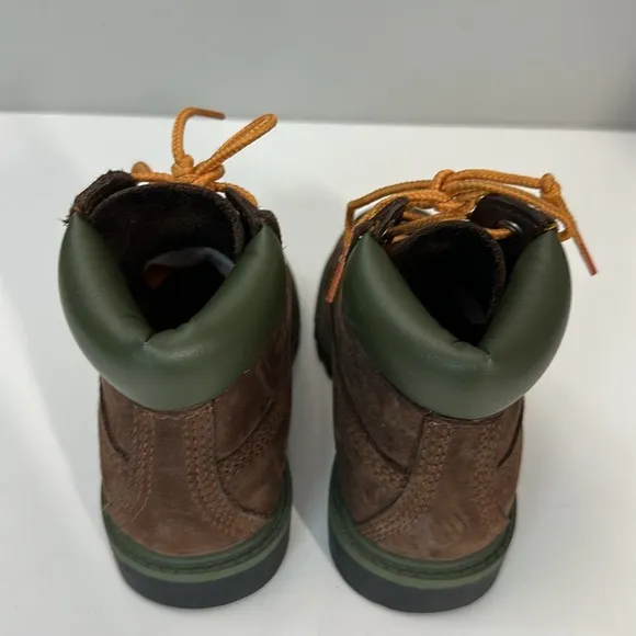 Timberland Kids Primaloft 200 Gram Suede Lace-Up Boots Size 9