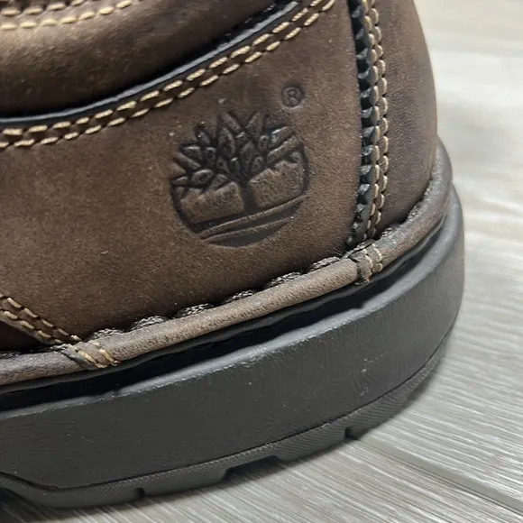Timberland Men 7.5 Smart Comfort System Brown Leather.