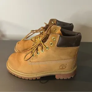 TIMBERLAND PREMIUM WATERPROOF BOOTS SIZE 13 toddler