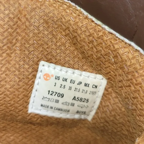 Timberlands* Youth* Premium 6&quot; Waterproof Boots* Wheat* Sz 3