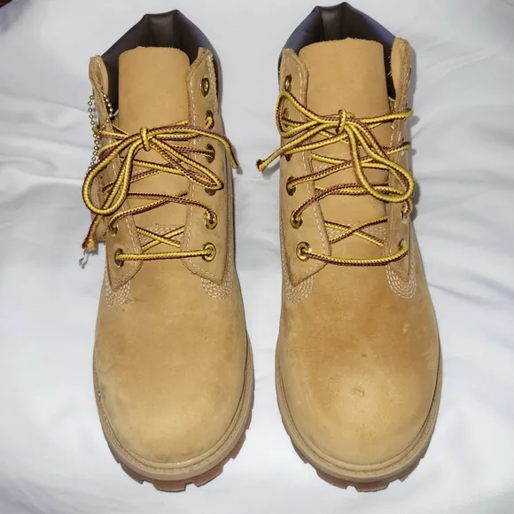 Timberlands* Youth* Premium 6&quot; Waterproof Boots* Wheat* Sz 3