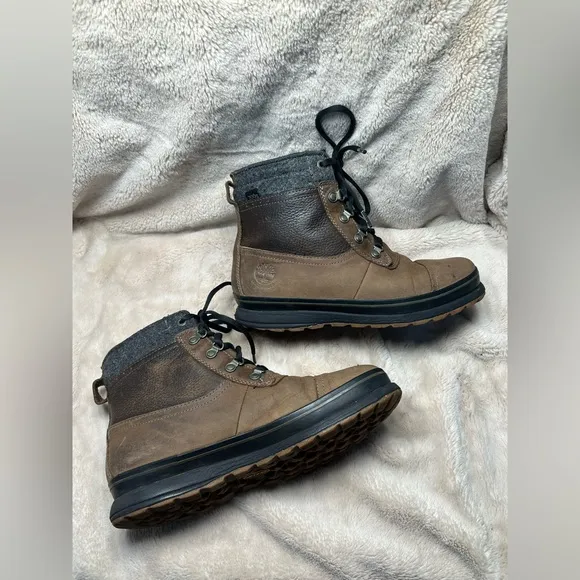 TimberlandSchazzberg Mid Waterproof Insulated Boot - Men's Size 8
