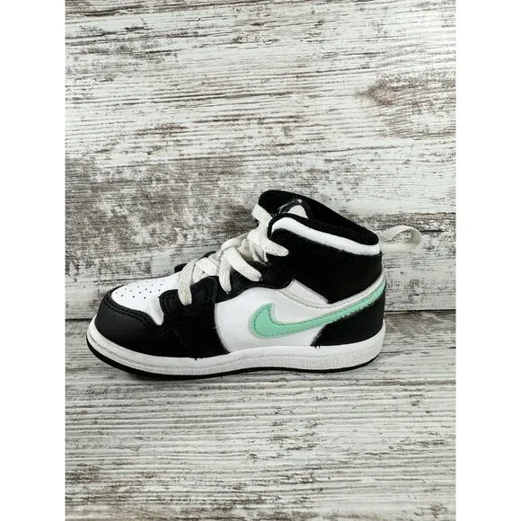 Toddler Nike Air Jordan 1 Mid 'Green Glow' Black/White/Green Sneakers Sz 8C