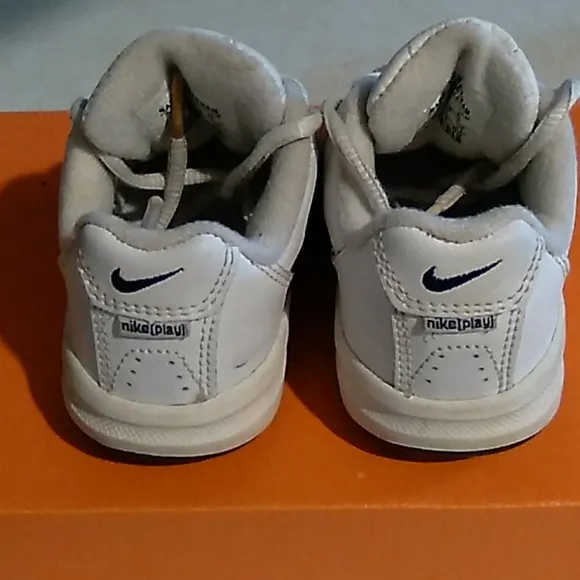 Toddler NIKE SNEAKERS
