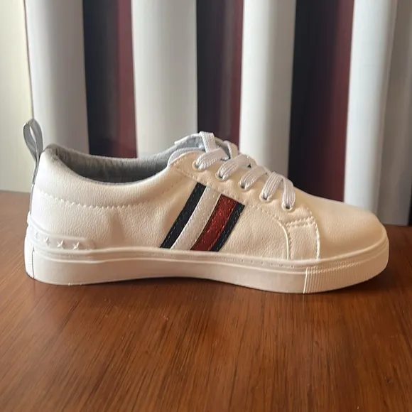 Tommy Hilfiger Rae Sparkle Basic Shoes Sneakers new Youth Boys or Girls Size 5