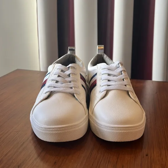 Tommy Hilfiger Rae Sparkle Basic Shoes Sneakers new Youth Boys or Girls Size 5