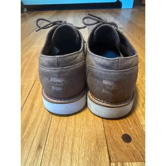 TOMS MENS Sz 9.5 Brown Canvas Hardsoled Shoes