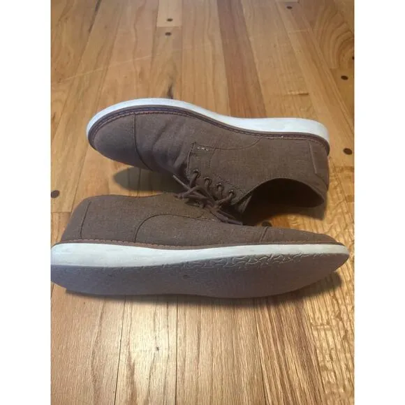 TOMS MENS Sz 9.5 Brown Canvas Hardsoled Shoes