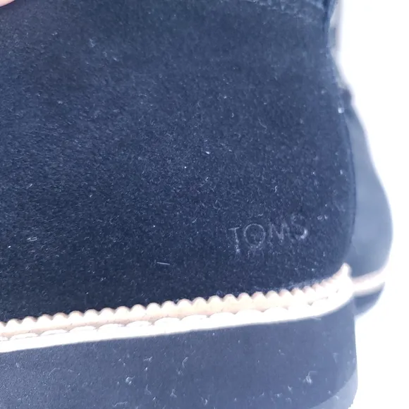 TOMS Mojave Waterproof Sherpa Lined Suede Lace Front Boots Size 9.5