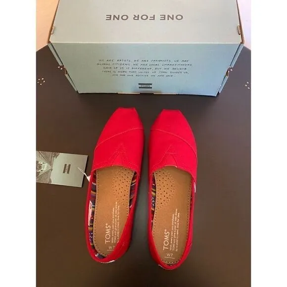 TOMS | Red Canvas Women’s Classic Shoes | 7W