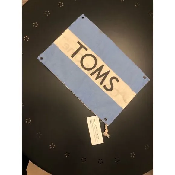 TOMS | Red Canvas Women’s Classic Shoes | 7W
