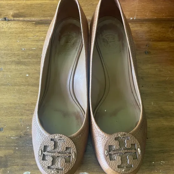 Tory Burch Brown Tan Leather Sally Wedge Pumps Heels Size 7.5