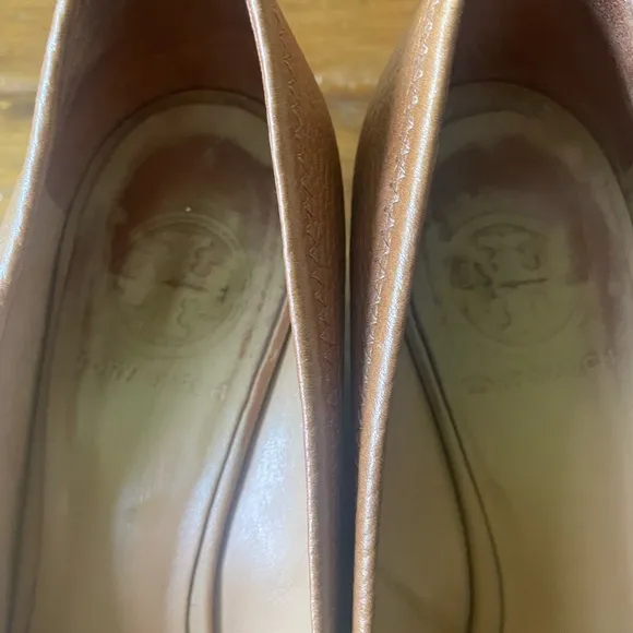 Tory Burch Brown Tan Leather Sally Wedge Pumps Heels Size 7.5