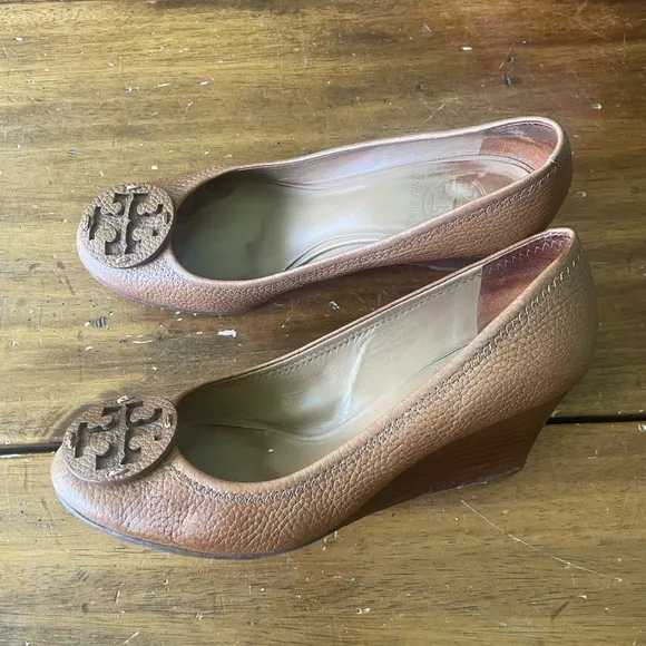 Tory Burch Brown Tan Leather Sally Wedge Pumps Heels Size 7.5
