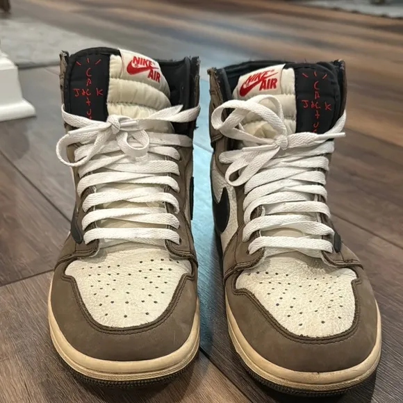 Travis Scott’s high top