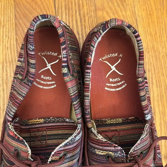 Twisted X Women’s Striped Red Multi Driving Moccasins Size 11
