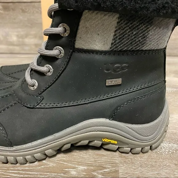 Ugg | Adirondack II Plaid Waterproof Snow Boots Black Size 6 NEW