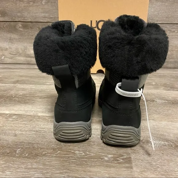 Ugg | Adirondack II Plaid Waterproof Snow Boots Black Size 6 NEW