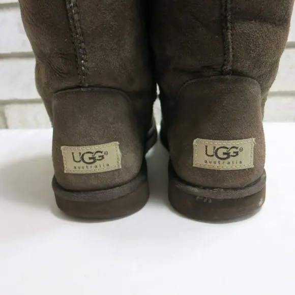 UGG Australia 5825 Classic Short Warm Insulated Winter Boot Womens Footwear Sz 6